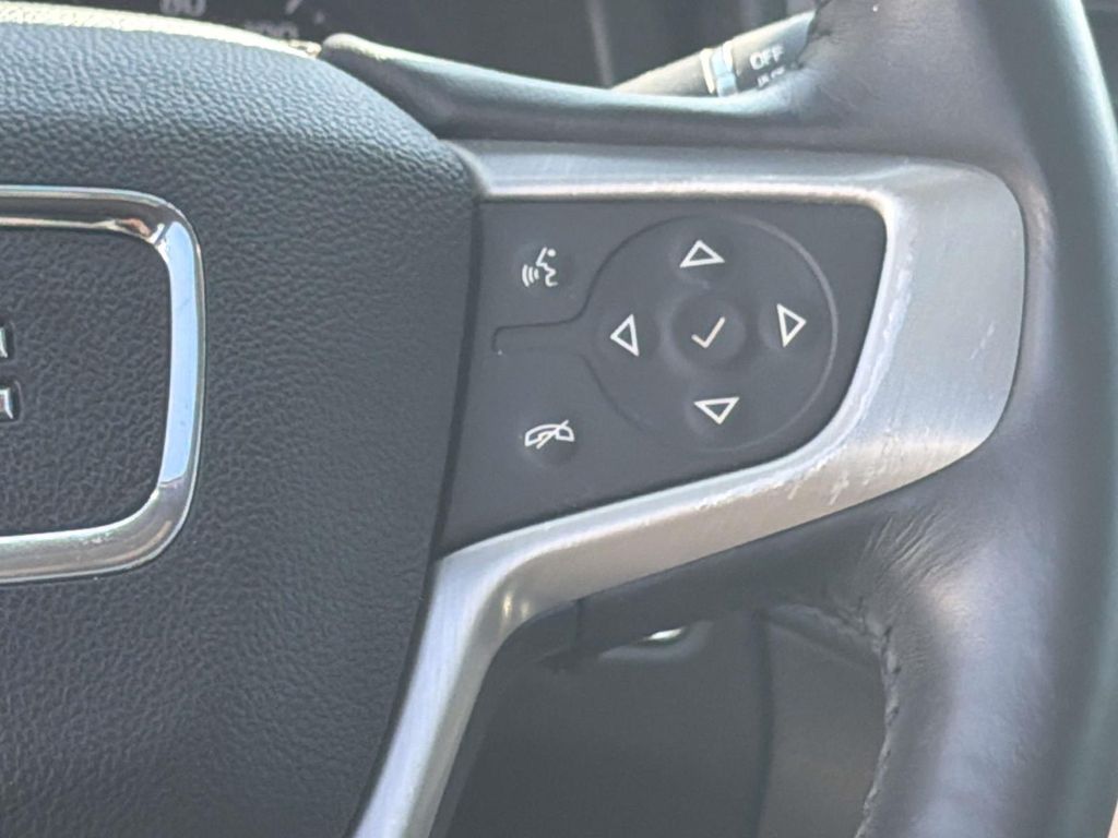 Used 2017 Black GMC SLT-2 image 20