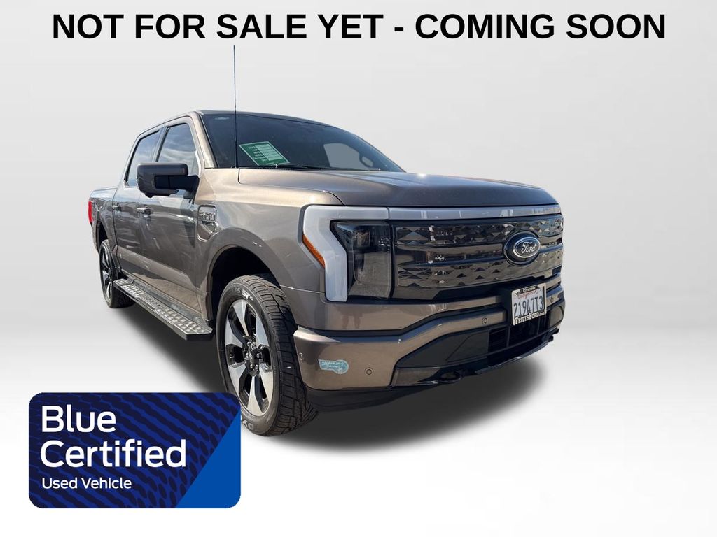 2023 Ford F-150 Lightning Platinum SuperCrew AWD