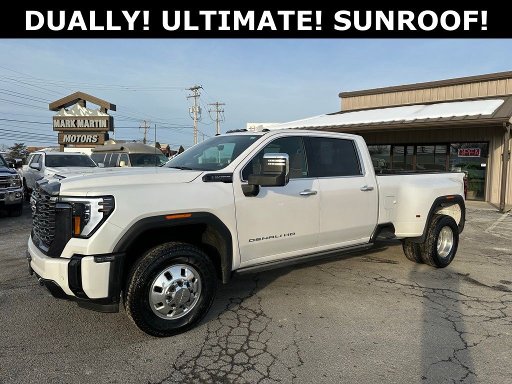 2024 GMC Sierra 3500HD Denali Ultimate Crew Cab 4WD