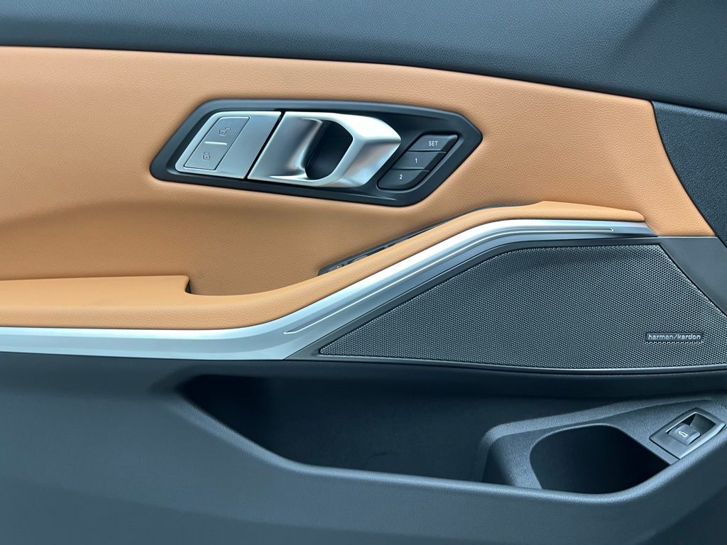 Thumbnail: 2026 BMW 3 Series - 21