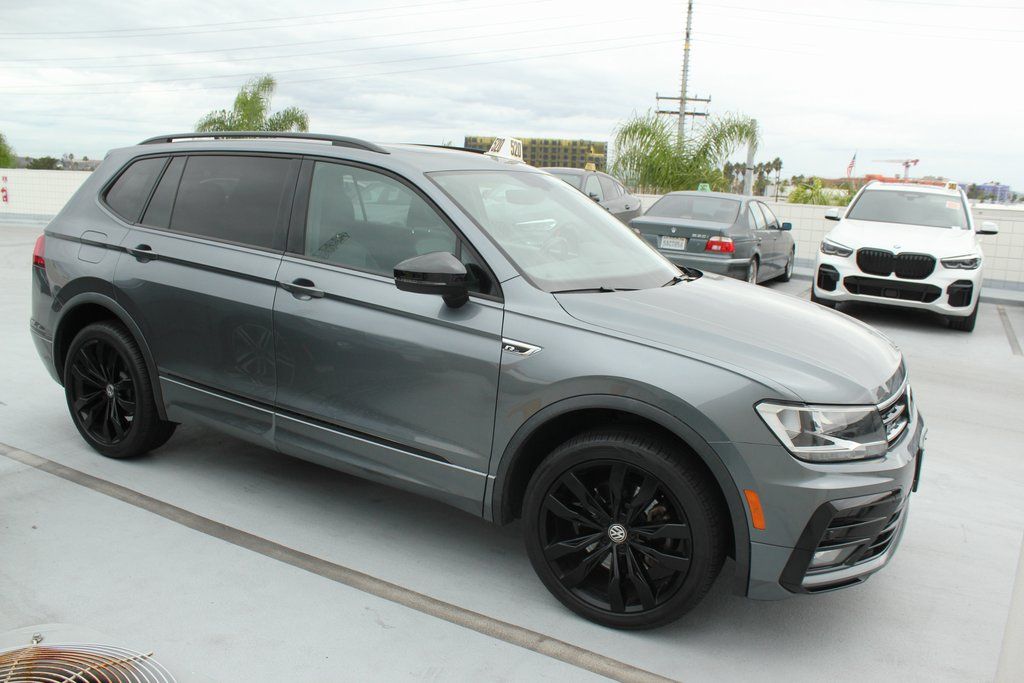 Thumbnail: 2020 Volkswagen Tiguan - 4