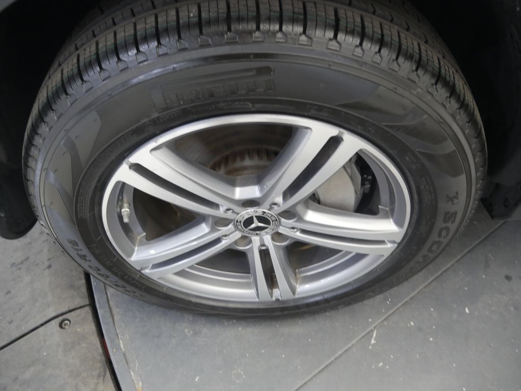 Thumbnail: 2022 Mercedes-Benz GLC - 12