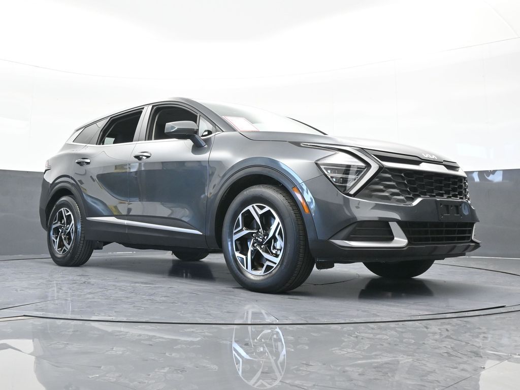 Used 2024 Gravity Gray Kia LX image 55