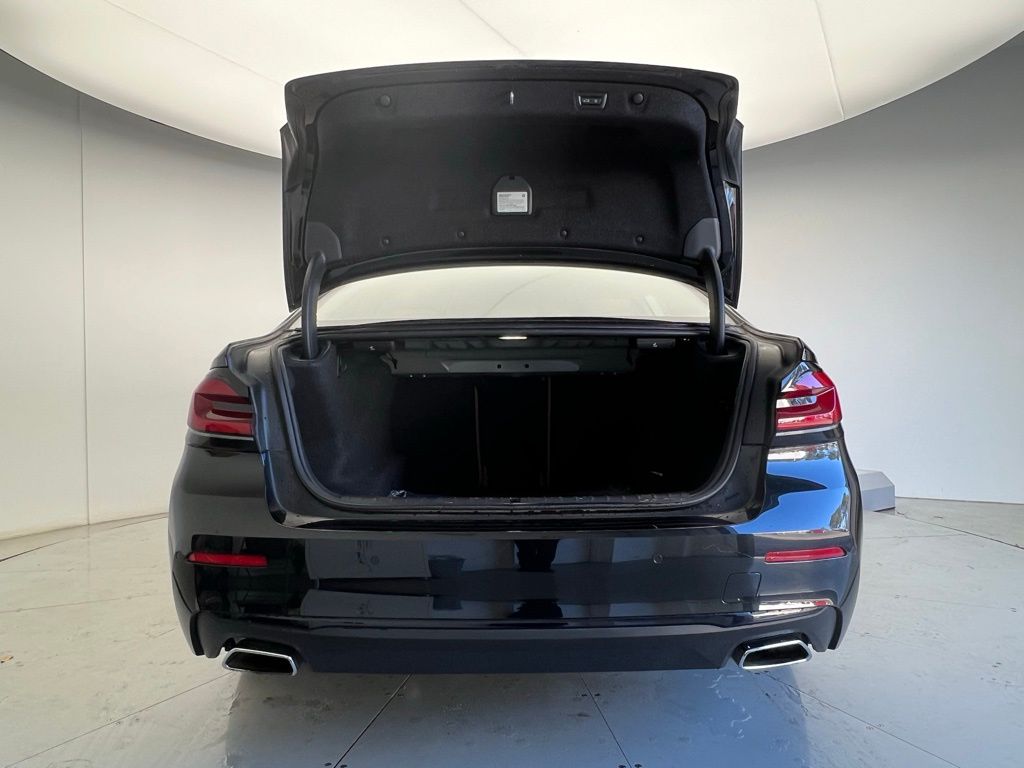 Thumbnail: 2023 BMW 5 Series - 5