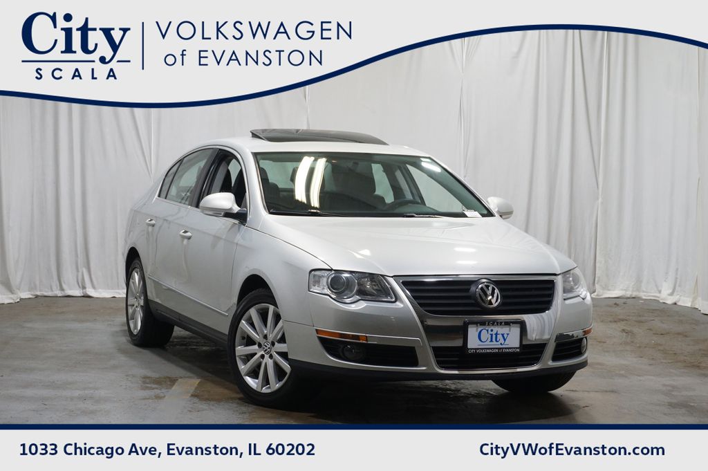 White Gold Metallic 2010 Volkswagen Passat Sedan Front-Wheel Drive 6-Speed Dual Clutch