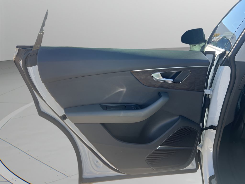 Used Car 2021 Audi Q8  For Sale Under $50,000 In Austin, Texas