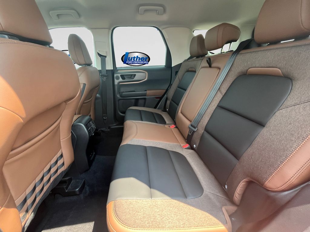 2026 Ford Bronco Sport Outer Banks - 9