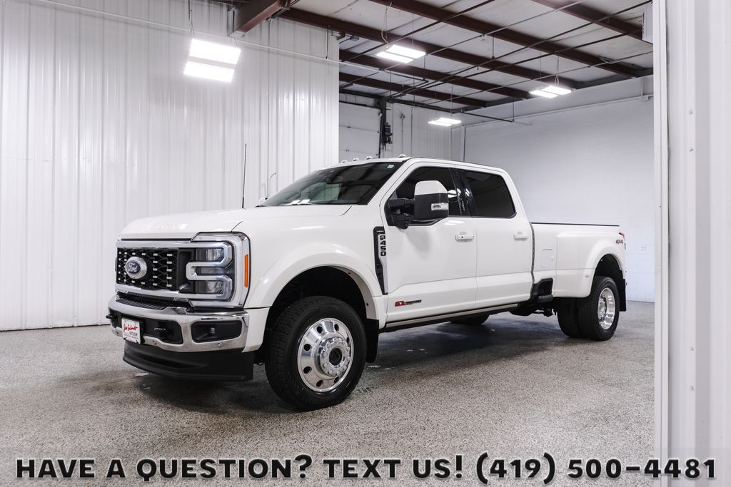 Star White Metallic Tri-Coat 2023 Ford F-450 Super Duty Pickup Truck Four-Wheel Drive Automatic