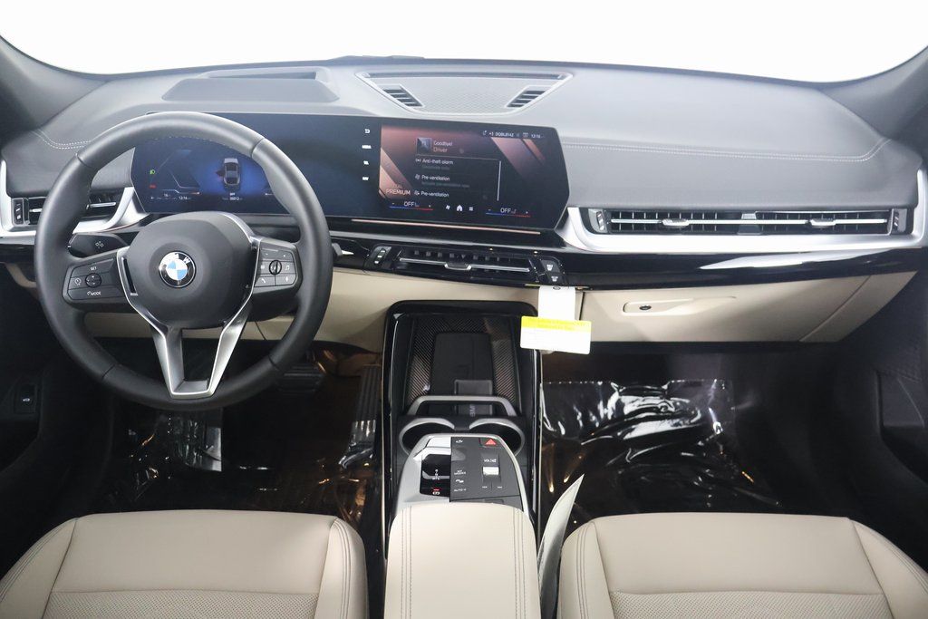 Thumbnail: 2025 BMW X2 - 4
