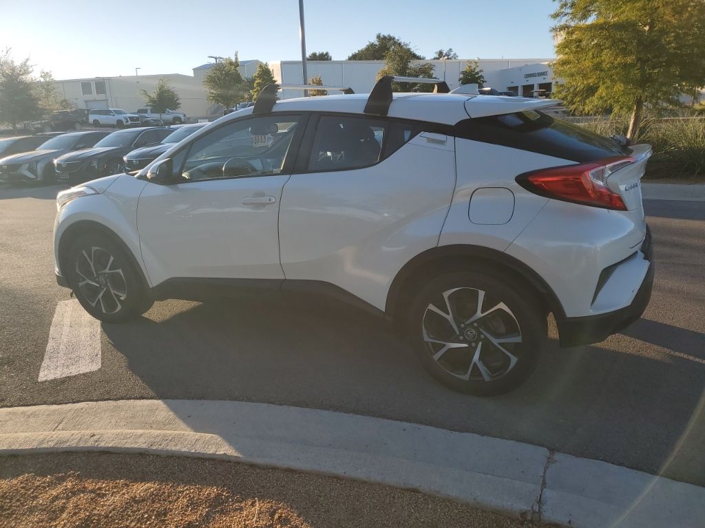 Used Car 2018 Toyota C-hr  Xle For Sale Under $20,000 In Austin, Texas