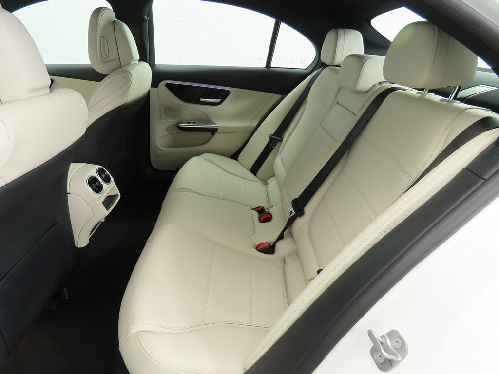 Thumbnail: 2025 Mercedes-Benz C-Class - 21