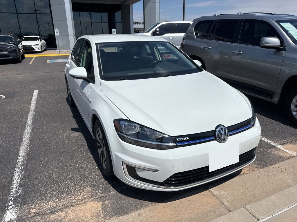 Thumbnail: 2018 Volkswagen e-Golf - 2