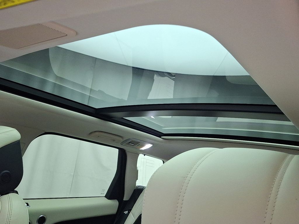 Thumbnail: 2022 Land Rover Range Rover Sport - 15