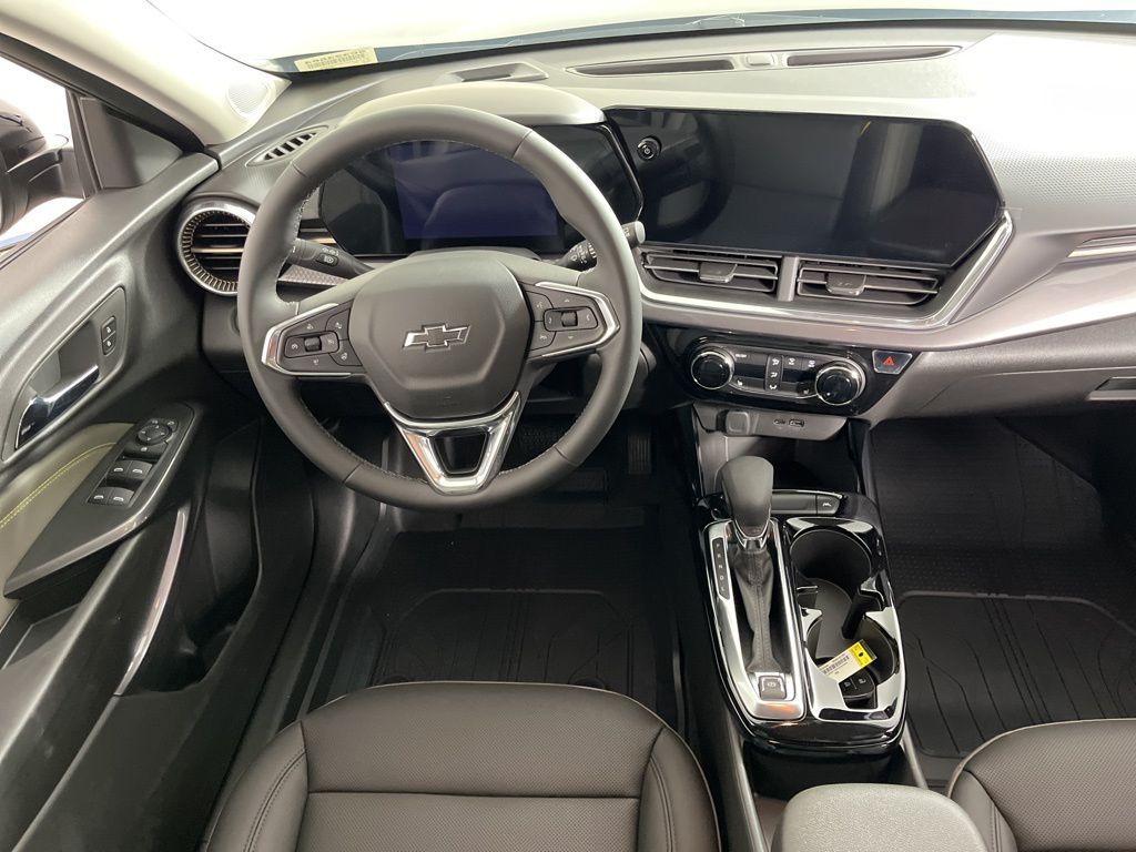 Thumbnail: 2025 Chevrolet Trax - 12