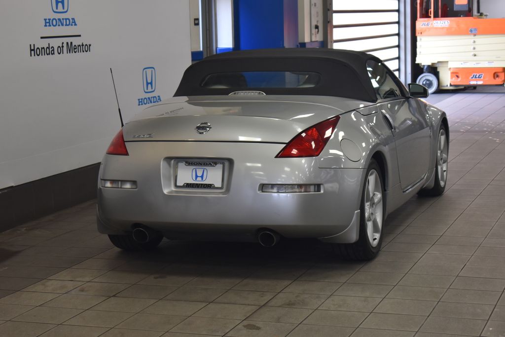 2004 Nissan Z 350Z 6