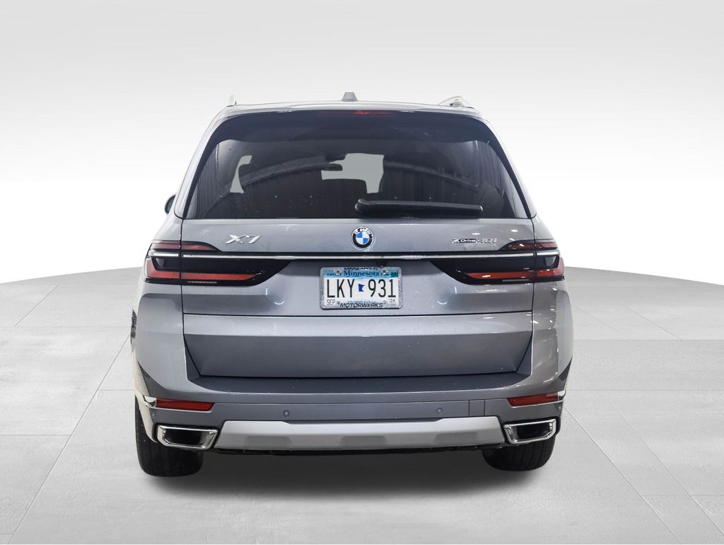 Thumbnail: 2024 BMW X7 - 4