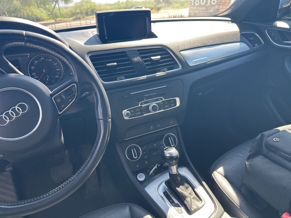 Thumbnail: 2016 Audi Q3 - 6