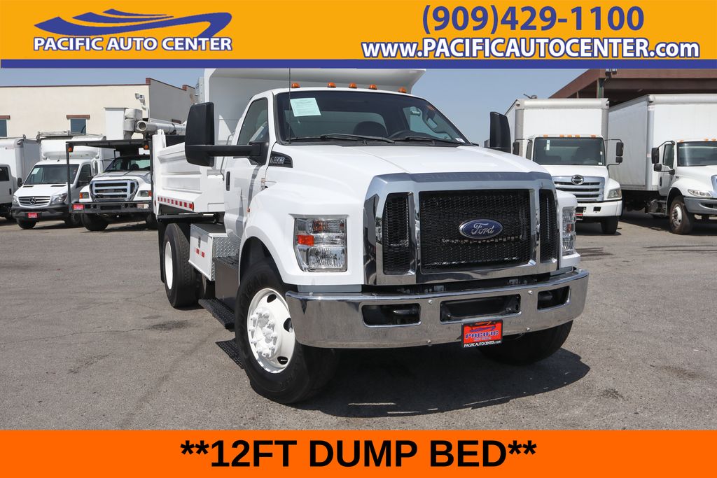 White 2023 Ford F-650 Super Duty Pickup Truck 6-Speed Automatic