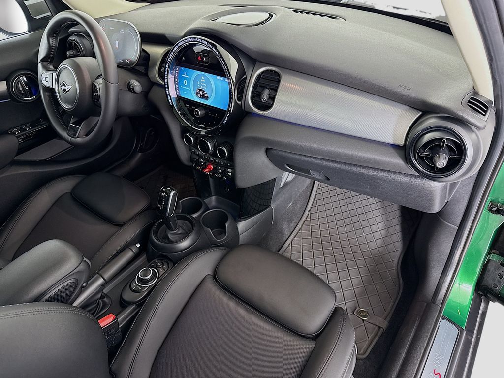 Thumbnail: 2023 MINI Cooper - 18