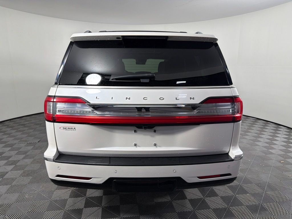 Thumbnail: 2019 Lincoln Navigator L - 6