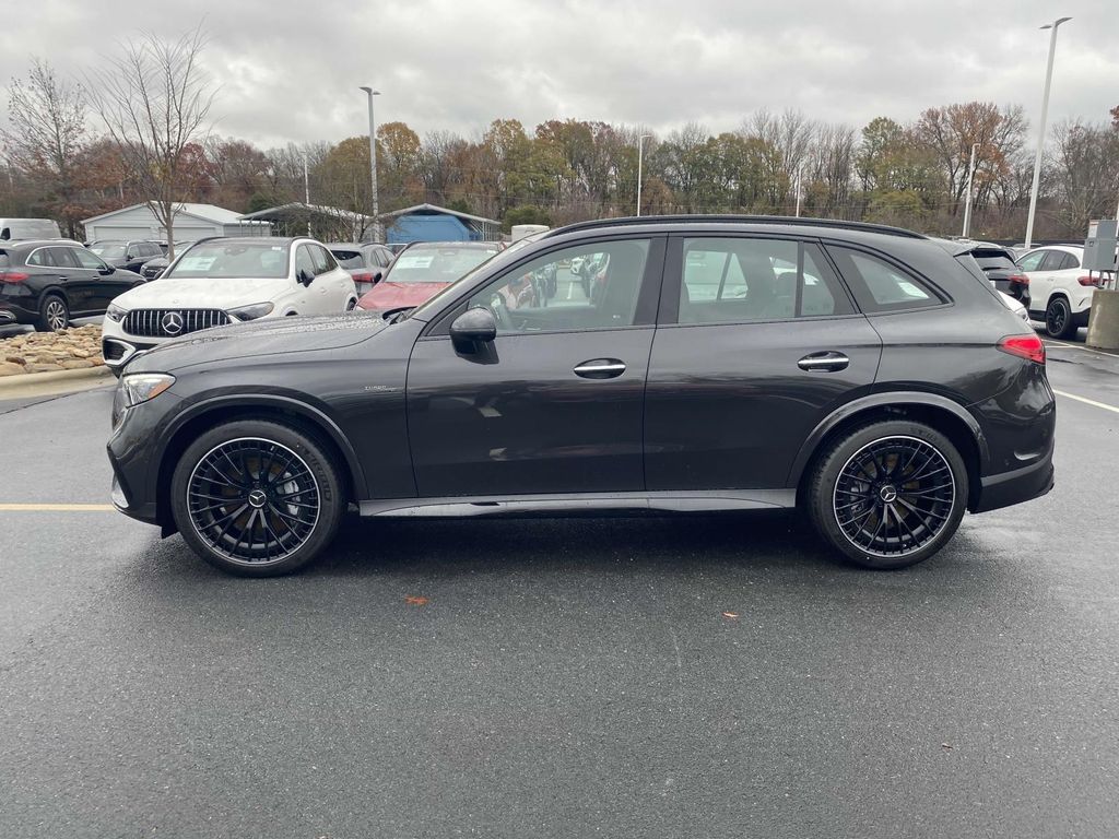 2025 Mercedes-Benz GLC 43 AMG 8