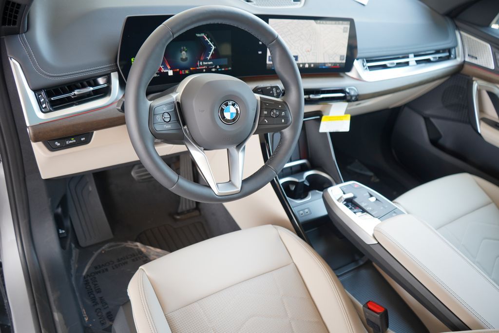 Thumbnail: 2025 BMW X1 - 11