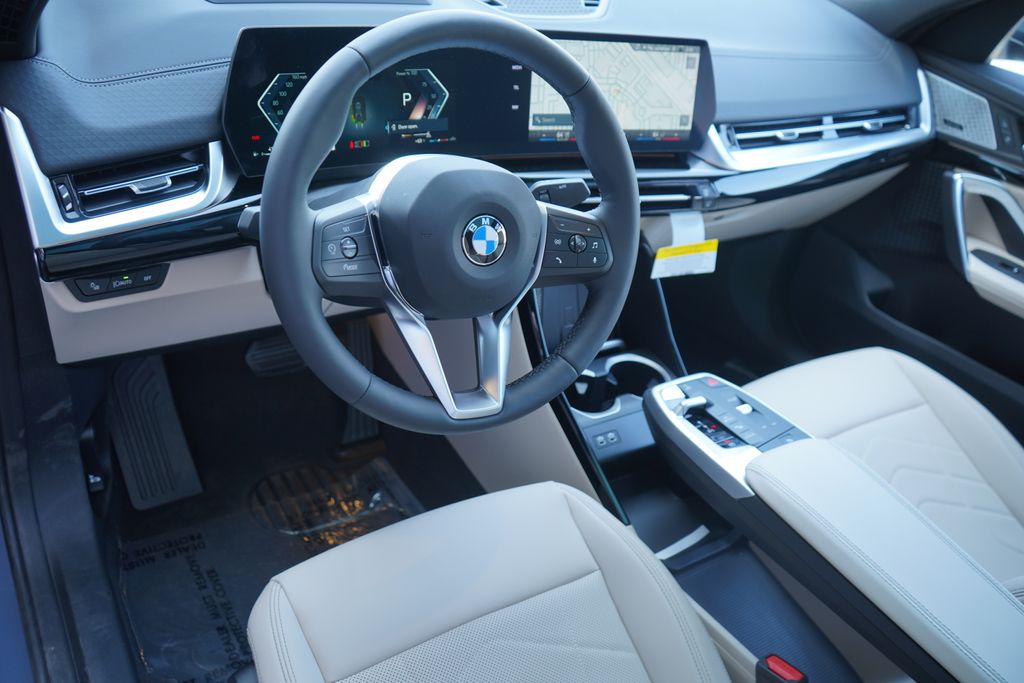 2025 BMW X2 xDrive28i 13
