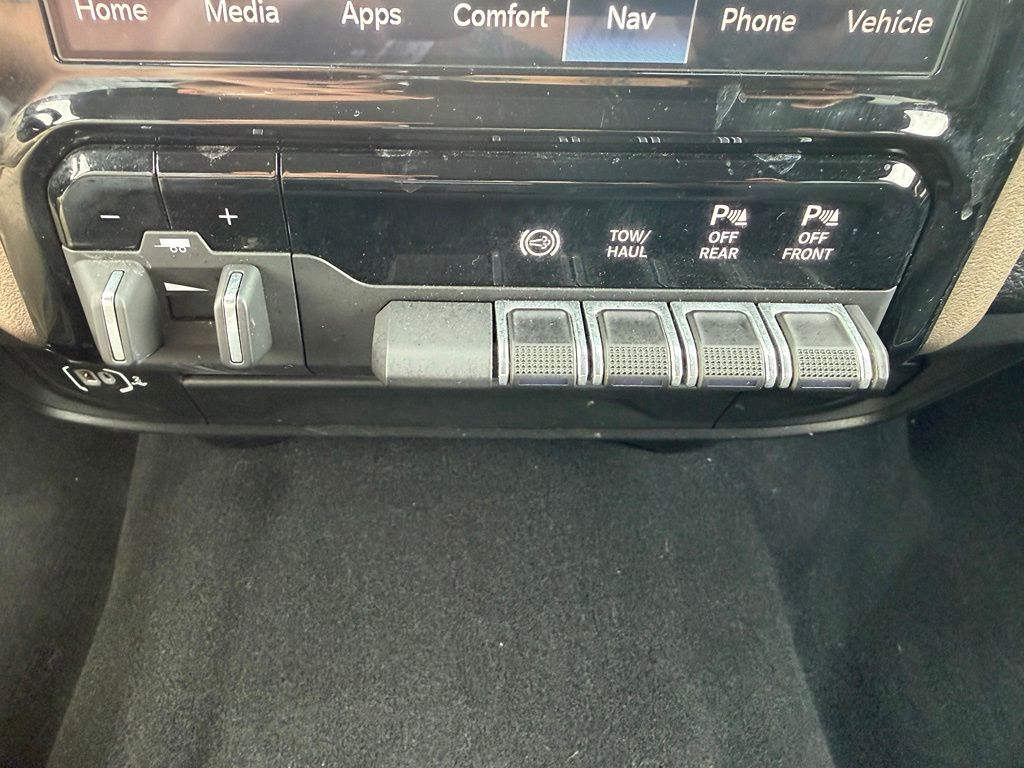 2024 Ram 2500 Laramie Black at South Hills CDJR