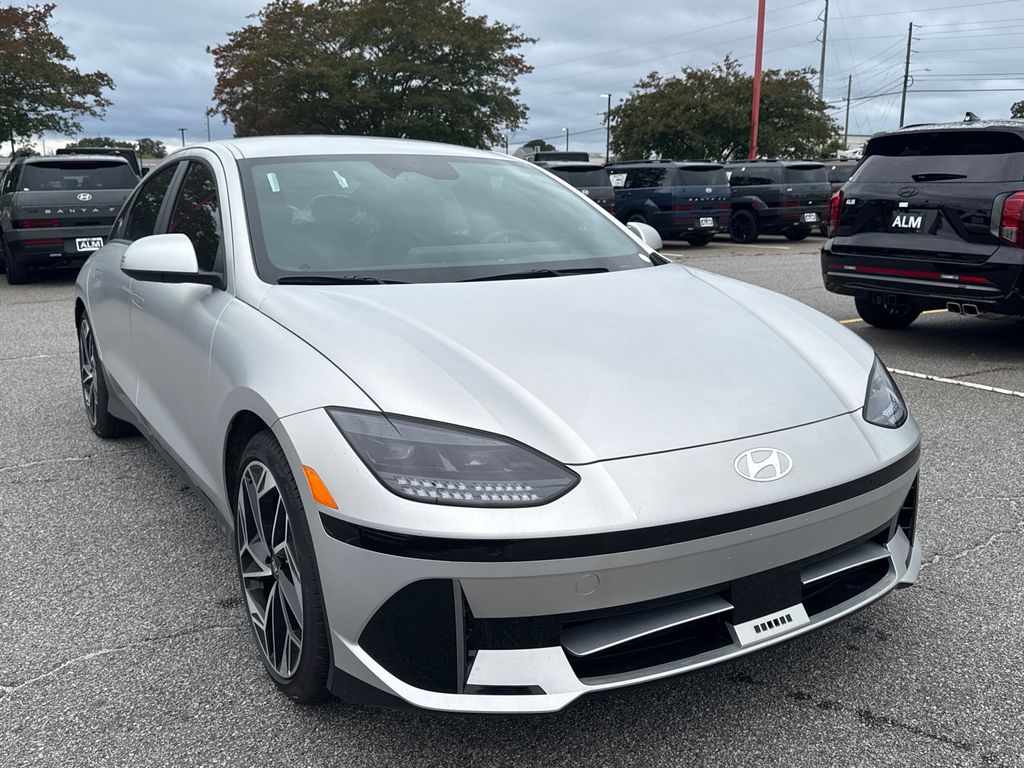 2025 Hyundai Ioniq 6 SEL photo 7