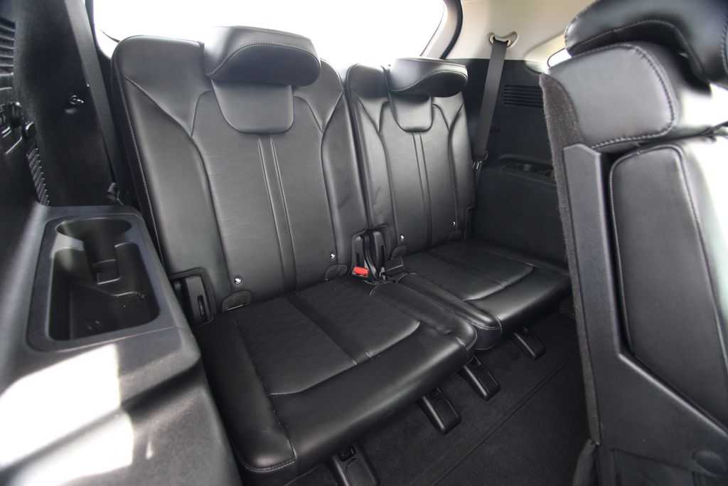 Used 2024 Kia Sorento SUV