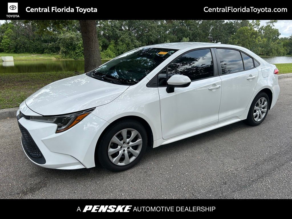 2020 Toyota Corolla LE Hero Image