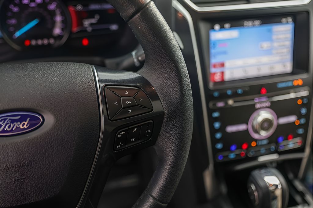 Used Car 2018 Ford Explorer  Limited For Sale Under $25,000 In Austin, Texas