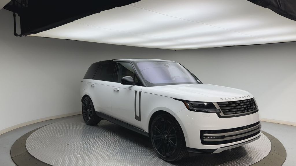 Thumbnail: 2023 Land Rover Range Rover - 8