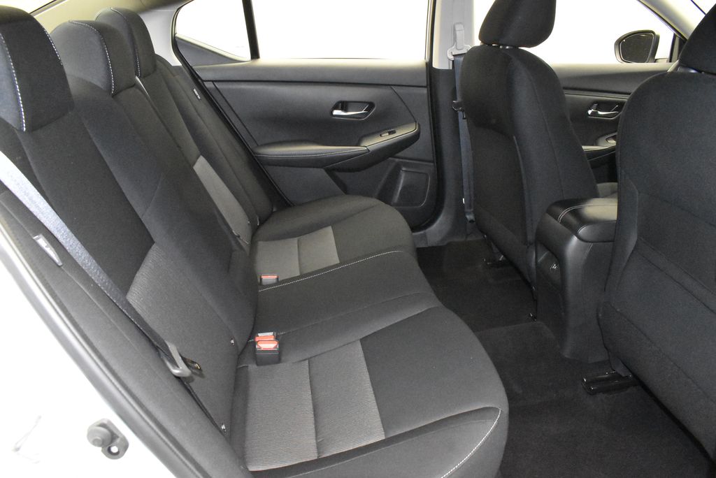 2022 Nissan Sentra SV 28