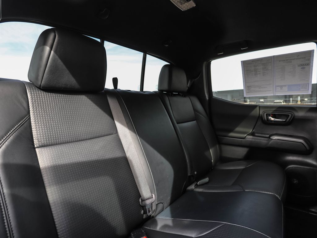 Thumbnail: 2023 Toyota Tacoma - 25