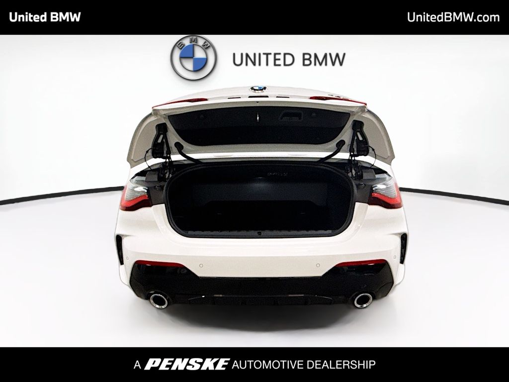 Thumbnail: 2026 BMW 4 Series - 13