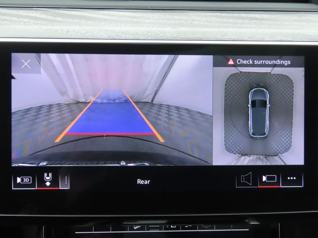 2022 Audi e-tron Premium Plus 15