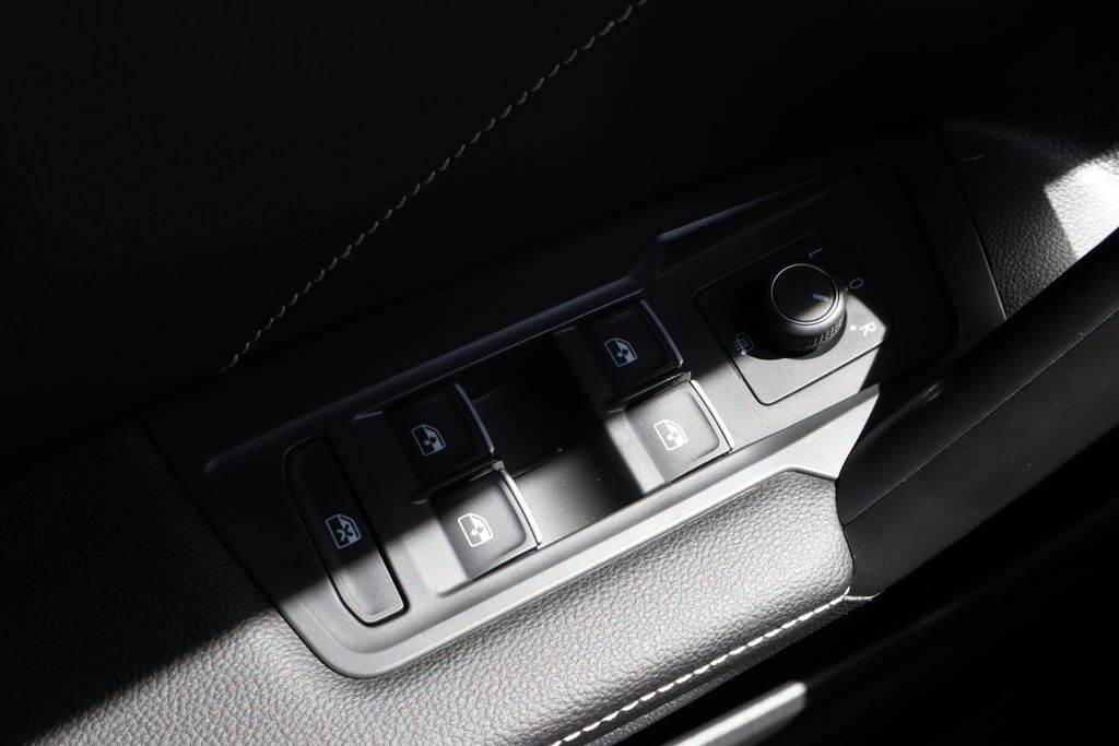2022 Volkswagen Tiguan 2.0T 31