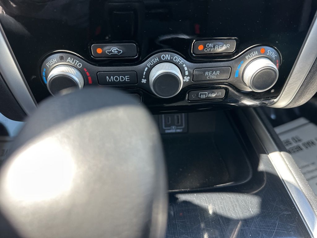 2020 Magnetic Black Pearl Nissan Pathfinder SV FWD SUV