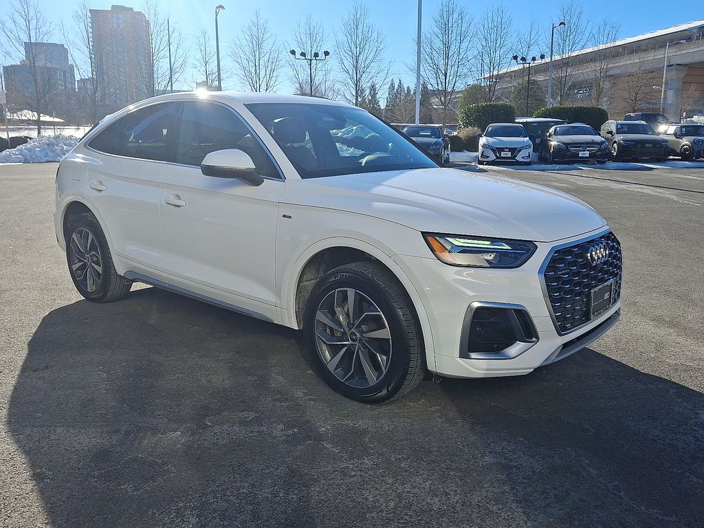 Thumbnail: 2022 Audi Q5 - 3