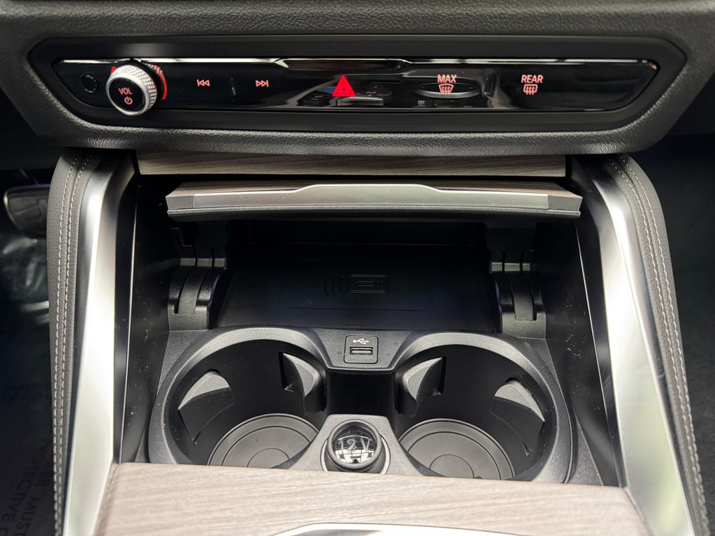 New 2026 Blue BMW xDrive40 image 21