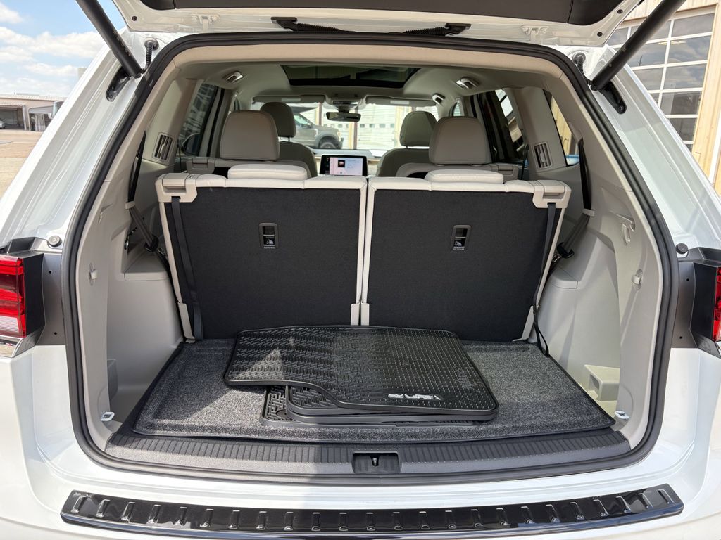 New 2026 Opal White Volkswagen 2.0T SE w/Technology image 28