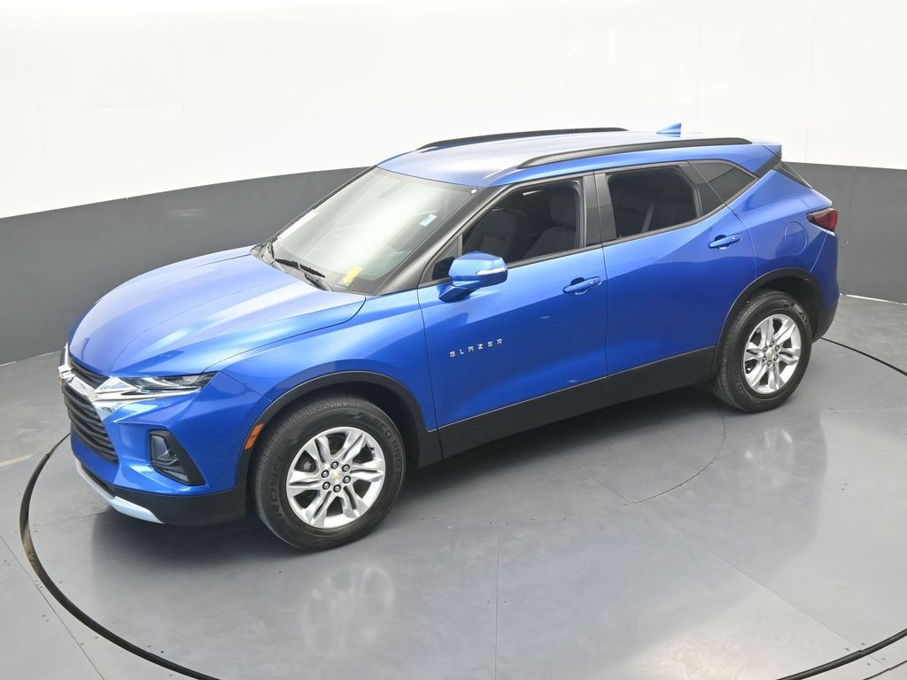 Used 2019 Kinetic Blue Metallic Chevrolet Base image 49