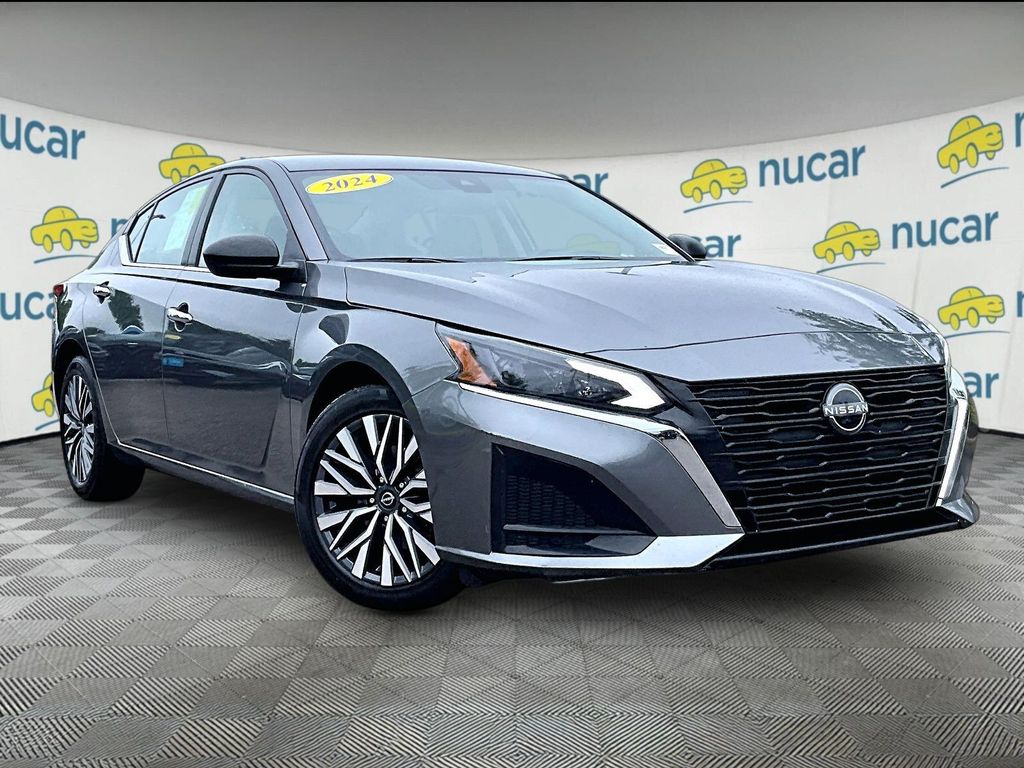 2024 Nissan Altima — photo 1