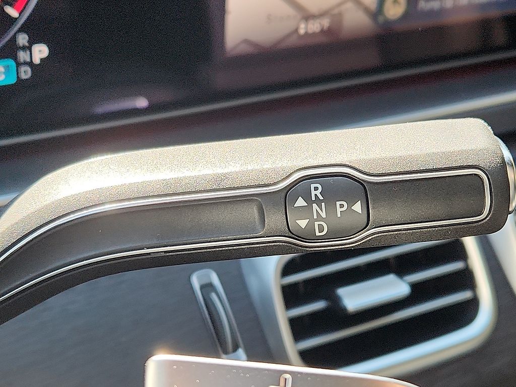 Thumbnail: 2026 Mercedes-Benz GLE - 10