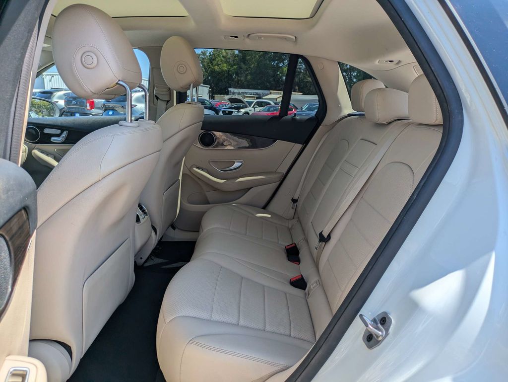 2022 Mercedes-Benz GLC 300 SUV