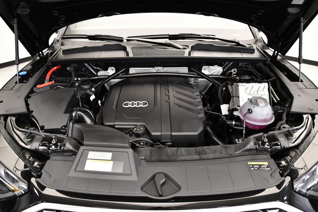 Thumbnail: 2025 Audi Q5 - 11