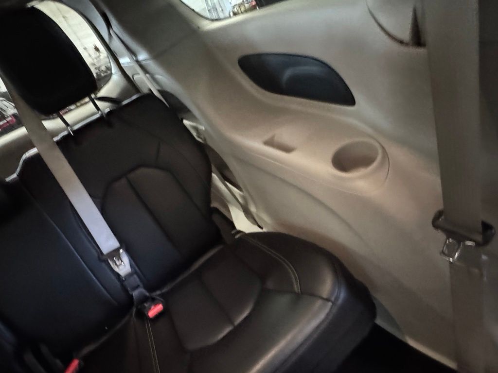 Used 2023 Chrysler Pacifica Van