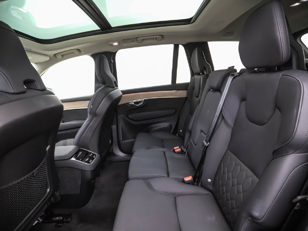 Thumbnail: 2026 Volvo XC90 - 21