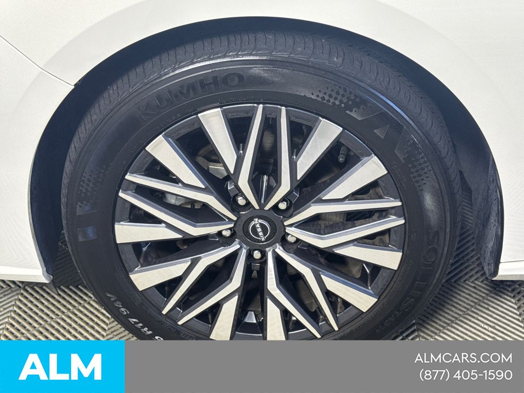 Used 2025 White Nissan 2.5 SV image 15